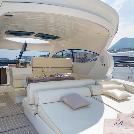 Royalton Charter Bateau-hôtel Sorrente