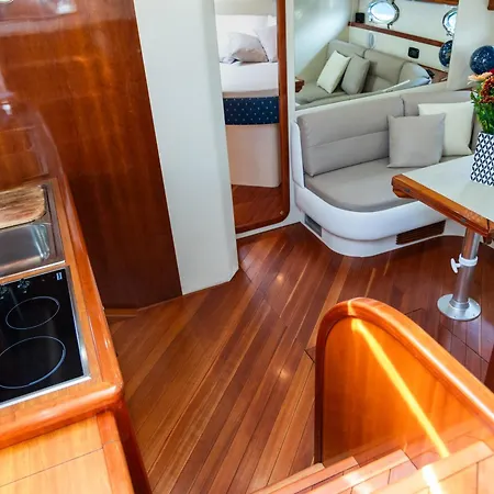 Royalton Charter Bateau-hôtel Sorrente