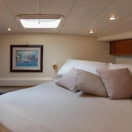 Botel Royalton Charter Sorrento